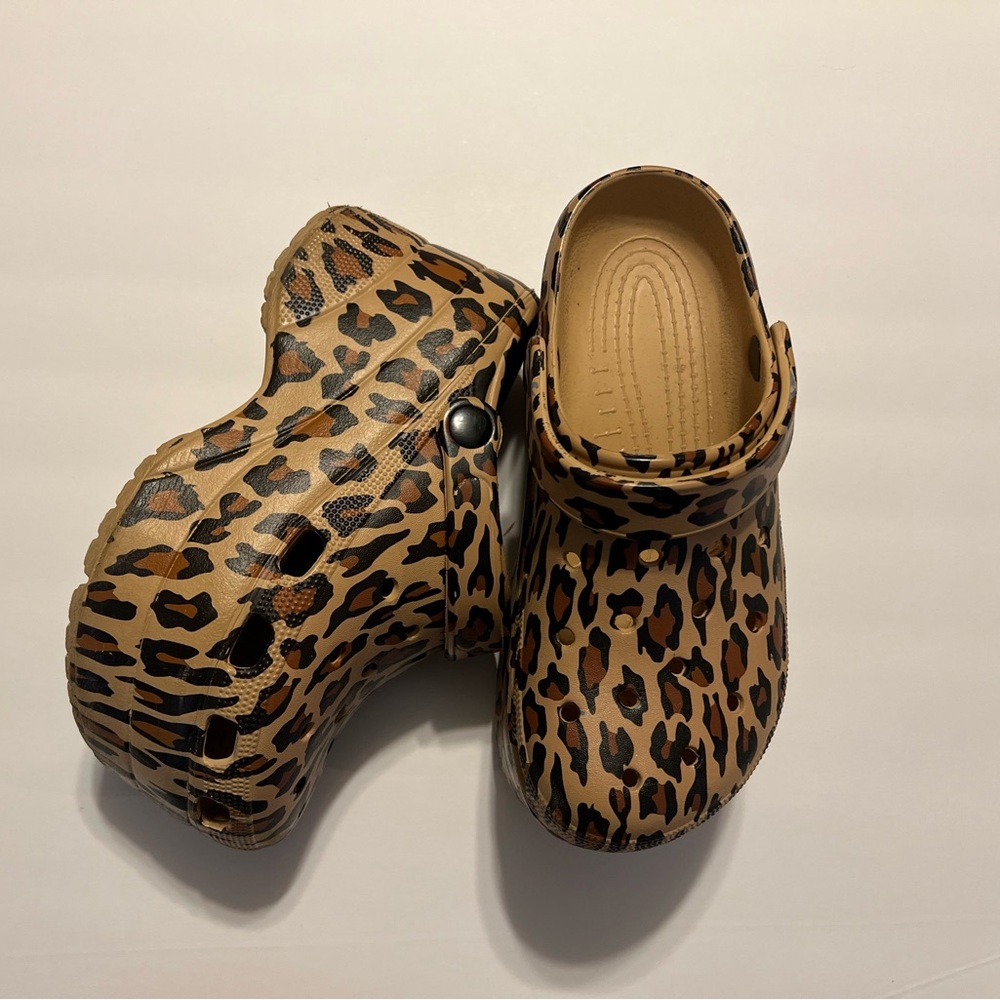 π Leopard Print - Picture 6 of 8
